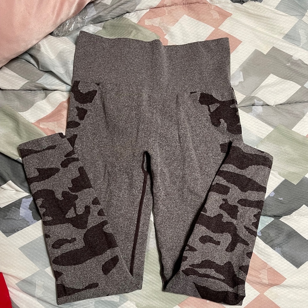 Curves and combatboots scrunch butt leggings